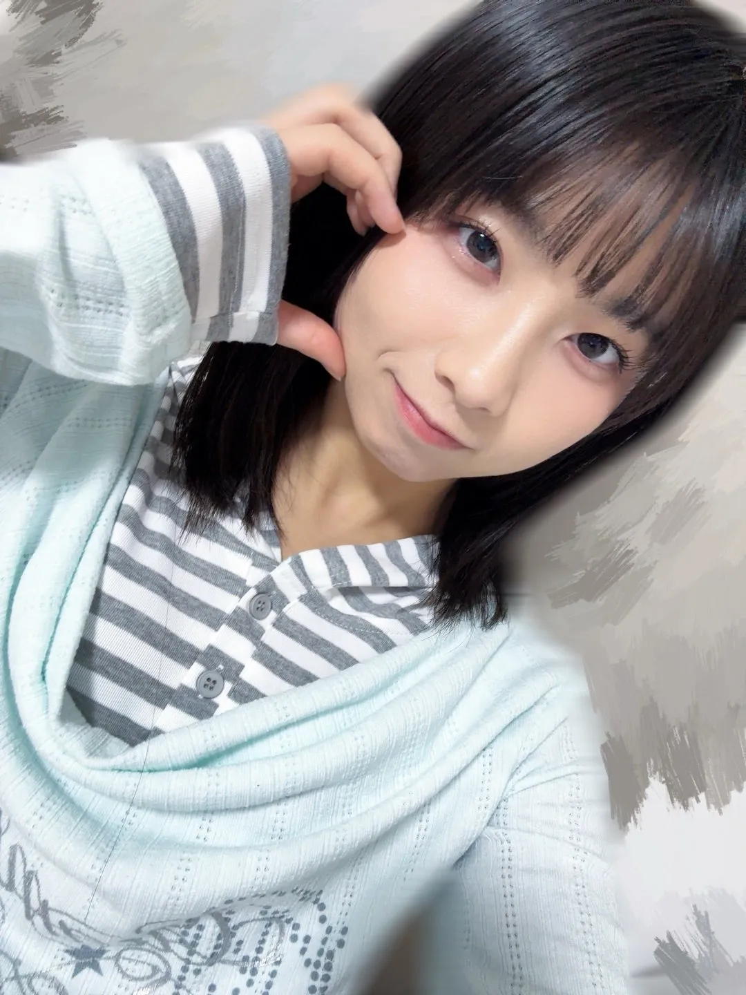 レモン汁と、梨とぶどうと。 井上春華