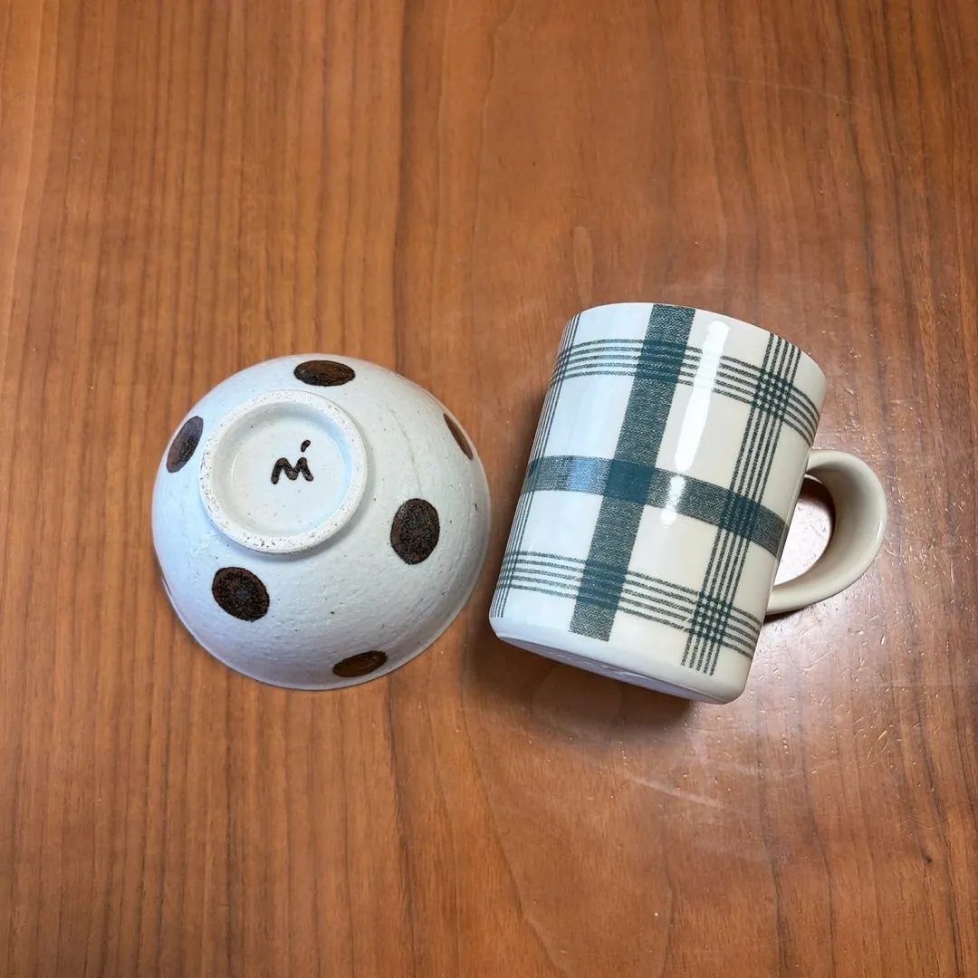 蚤の市でお茶碗とマグカップ 松本わかな
